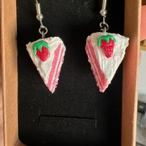 Cake earrings
